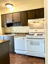 2910 Gardentown Dr SW, Unit 9 in Wyoming, MI - Building Photo - Building Photo