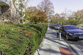 Fountain Gardens in Bronx, NY - Building Photo - Building Photo