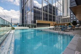 1140 Spring St NW, Unit 7435-2B in Atlanta, GA - Foto de edificio - Building Photo