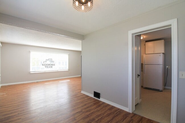 402 Benham St in Richland, WA - Building Photo - Building Photo