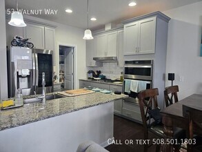 53 Walnut Way in Hopkinton, MA - Building Photo - Building Photo