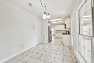 3414 Kings Mountain Dr in Houston, TX - Building Photo - Building Photo