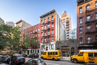 118 E 4th St in New York, NY - Building Photo - Primary Photo