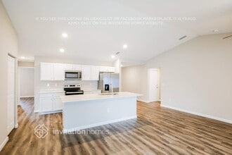 1702 SW Airoso Blvd in Port St. Lucie, FL - Building Photo - Building Photo