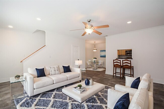 property at 9850 Pagewood Ln