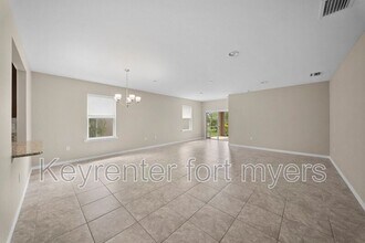 3278 Birchin Ln in Ft. Myers, FL - Building Photo - Building Photo