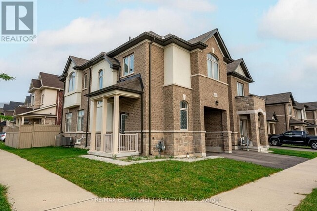 property at 3883 Tufgar Cres