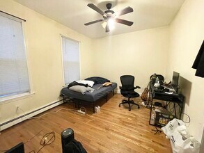 29 Spring Garden St, Unit 1 in Boston, MA - Foto de edificio - Building Photo