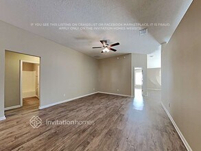 3636 Live Oak Hollow Dr in Orange Park, FL - Foto de edificio - Building Photo