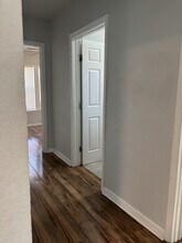 515 Dibrell Ave in Seguin, TX - Building Photo - Building Photo