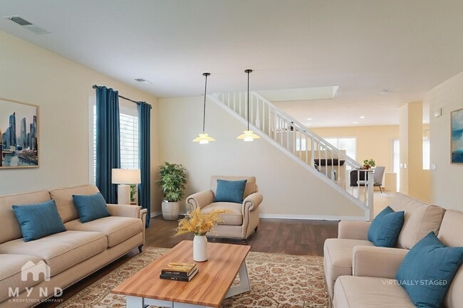 807 Via Bahia in San Marcos, CA - Building Photo - Building Photo