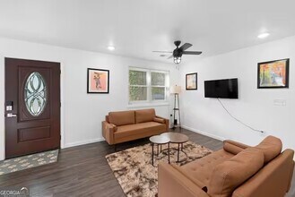 2533 Godfrey Dr NW in Atlanta, GA - Building Photo - Building Photo