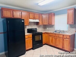339 Como St in San Antonio, TX - Building Photo - Building Photo