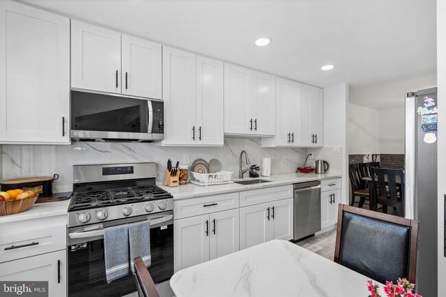 838 Hendrix St in Philadelphia, PA - Building Photo - Building Photo