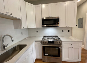 150 Arlington St, Unit 3 in Boston, MA - Building Photo - Building Photo