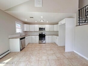 405 Old Bridge Rd in Brielle, NJ - Building Photo - Building Photo