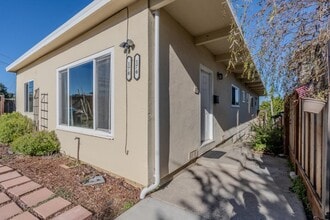 178 Montecito Ave in Pacifica, CA - Building Photo - Building Photo