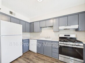 8030 Campbell St in Kansas City, MO - Building Photo - Building Photo