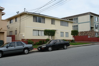 239 Willow Ave in South San Francisco, CA - Foto de edificio - Building Photo