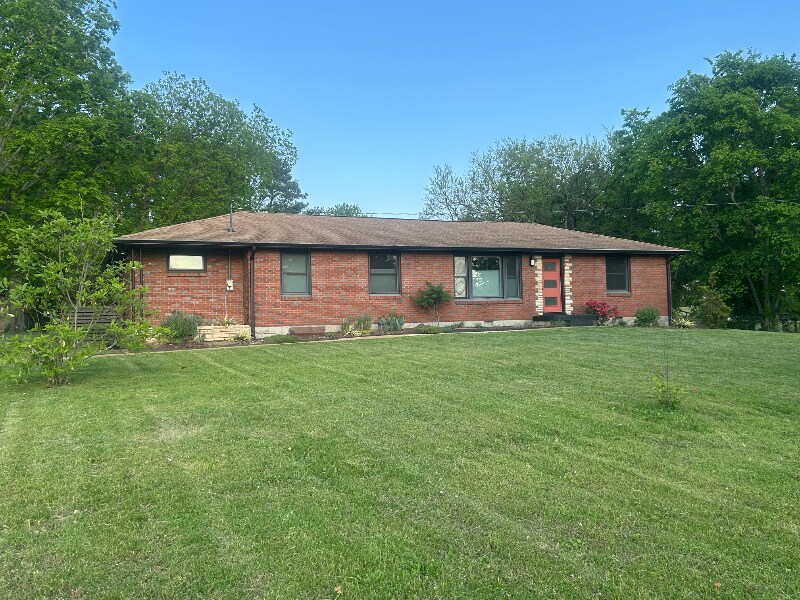 516 Lemont Dr in Nashville, TN - Building Photo