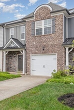 1706 Lone Jack Ln in Murfreesboro, TN - Foto de edificio - Building Photo