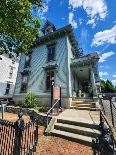 property at 390 Broadway