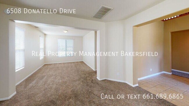 6508 Donatello Dr in Bakersfield, CA - Building Photo - Building Photo