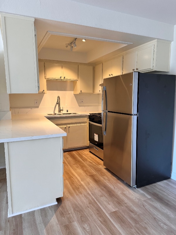 2425 Purdue Ave in Los Angeles, CA - Building Photo - Building Photo