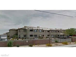 8725 W Flamingo Rd-Unit -137 in Las Vegas, NV - Foto de edificio - Building Photo