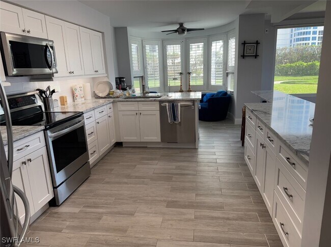property at 4251 Gulf Shore Blvd N