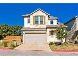9802 Tanglemede St in Austin, TX - Building Photo