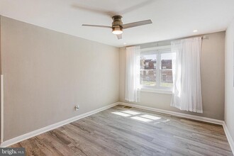 7520 Lange St in Baltimore, MD - Building Photo - Building Photo
