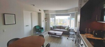 158 Cumberland St, Unit SI ID1380539P in Toronto, ON - Building Photo