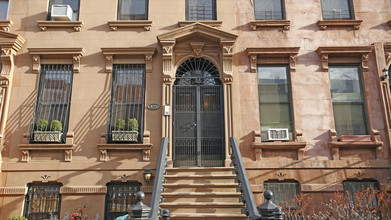 433 Greene St in Brooklyn, NY - Building Photo - Building Photo