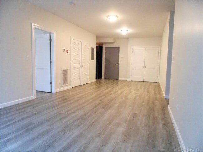 property at 2838 Fairfield Ave