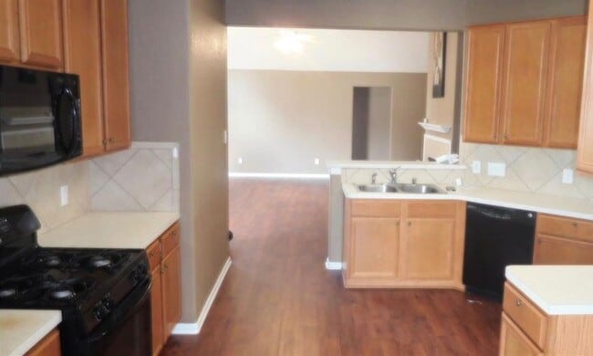 5011 Forest Hurst Glen in Spring, TX - Building Photo - Building Photo