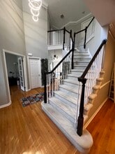 554 Village Rd W in West Windsor Township, NJ - Building Photo - Building Photo