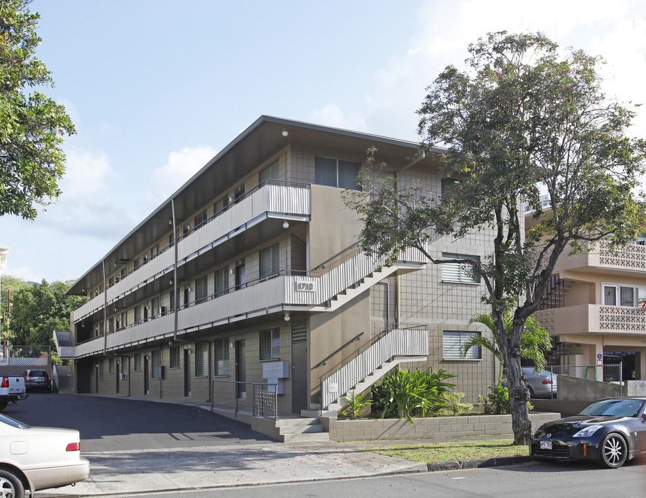 1710 Young St in Honolulu, HI - Building Photo