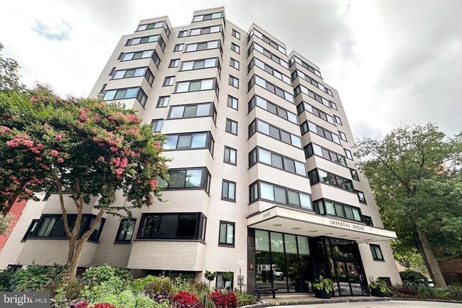 property at 1601 18th St NW