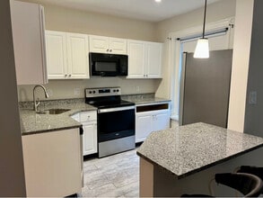 475 Beacon St, Unit 6 in Boston, MA - Building Photo - Building Photo