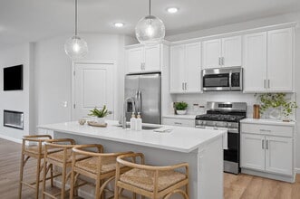 Parkview Villas I in Sagamore Hills, OH - Building Photo - Interior Photo