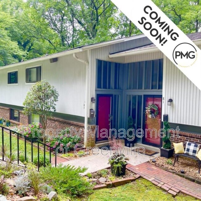 property at 82 Briarview Cir