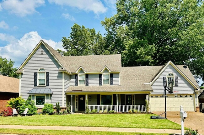 property at 3738 Brook Trail Ln