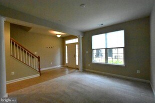11675 Leesborough Cir in Silver Spring, MD - Building Photo