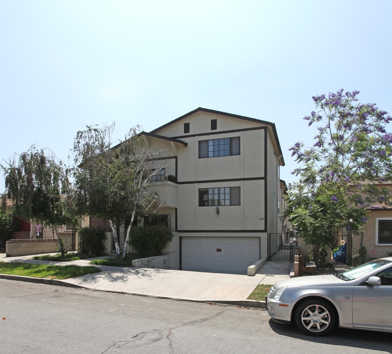 234 E Valencia Ave in Burbank, CA - Building Photo