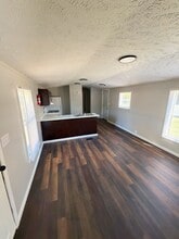 11 Deerwood Park in Centralia, IL - Foto de edificio - Building Photo