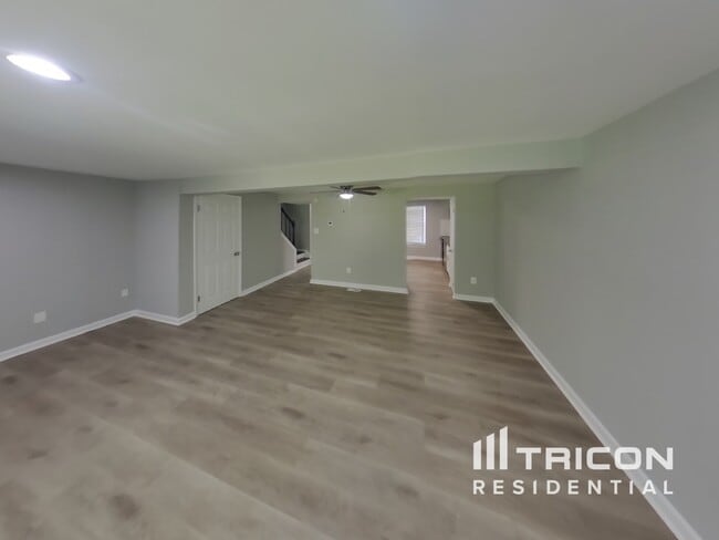 9226 Throgmorton Rd in Parkville, MD - Building Photo - Building Photo