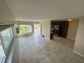 132 - 136 East 7th Ave, Unit 136 - 1Bd/1Bth in Escondido, CA - Building Photo - Building Photo