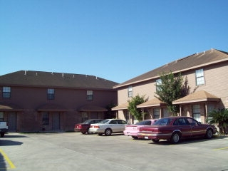 220 Loeb St in Edinburg, TX - Foto de edificio