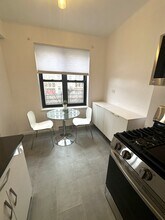 9876 Queens Blvd, Unit 3A in Rego Park, NY - Building Photo - Building Photo